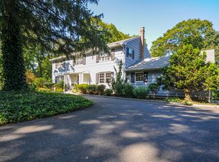 1 N Rohallion Dr, Rumson, NJ 07760