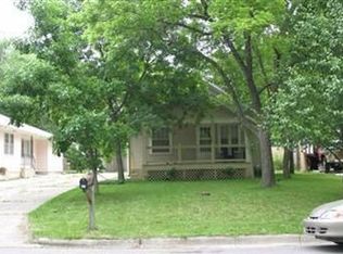 808 Woodland St, Emporia, KS 66801