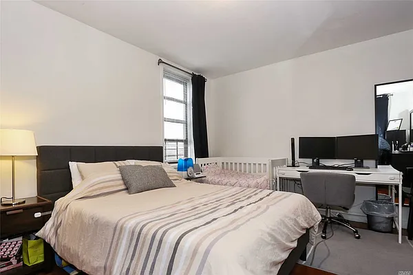 Sold by Douglas Elliman | media 16
