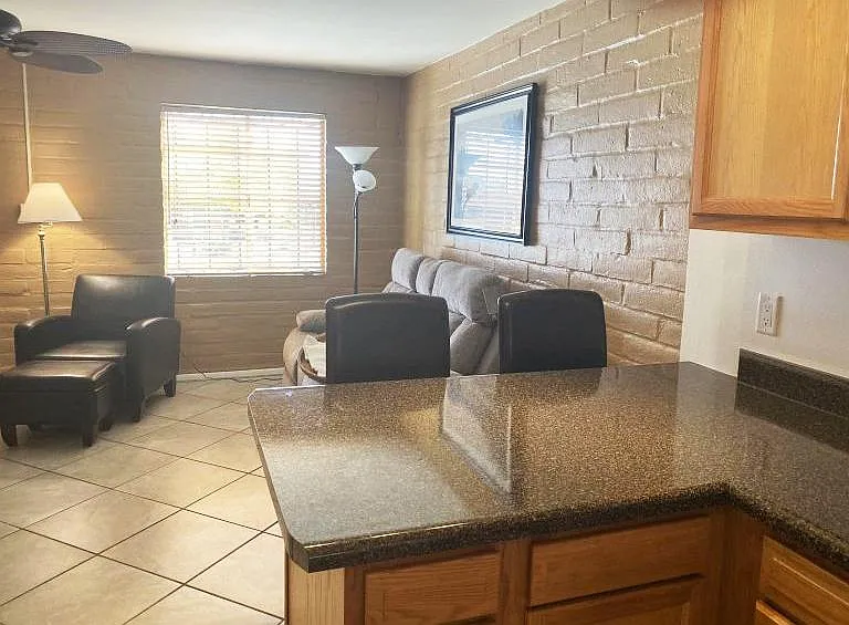 466 S Paseo Madera #A — Photo 5