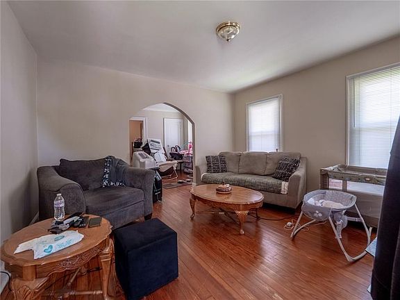 5th image of 4448 Kingsley Dr