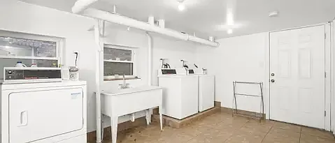 4843 Lee St #3 — Photo 10