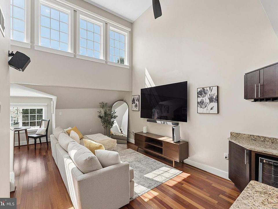 1st image of 5233 Connecticut Ave NW APT 301