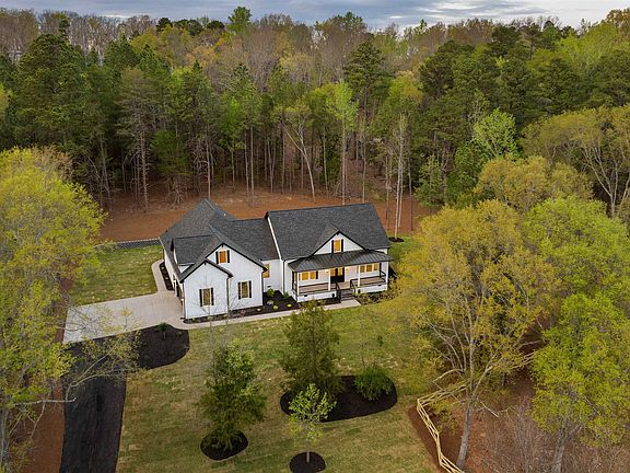 4th image of 206 Zimmerman Lake Rd