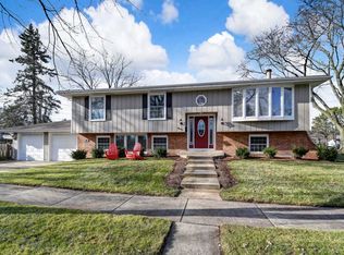 902 S Williston St, Wheaton, IL 60189