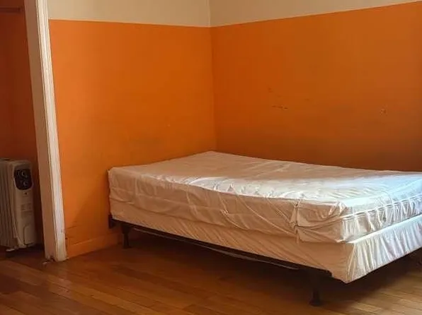 150 Van Winkle Avenue image 3 of 9