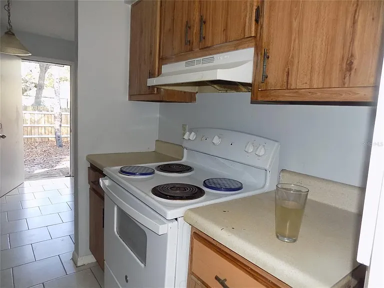 6124 SW 10th Pl #A — Photo 5