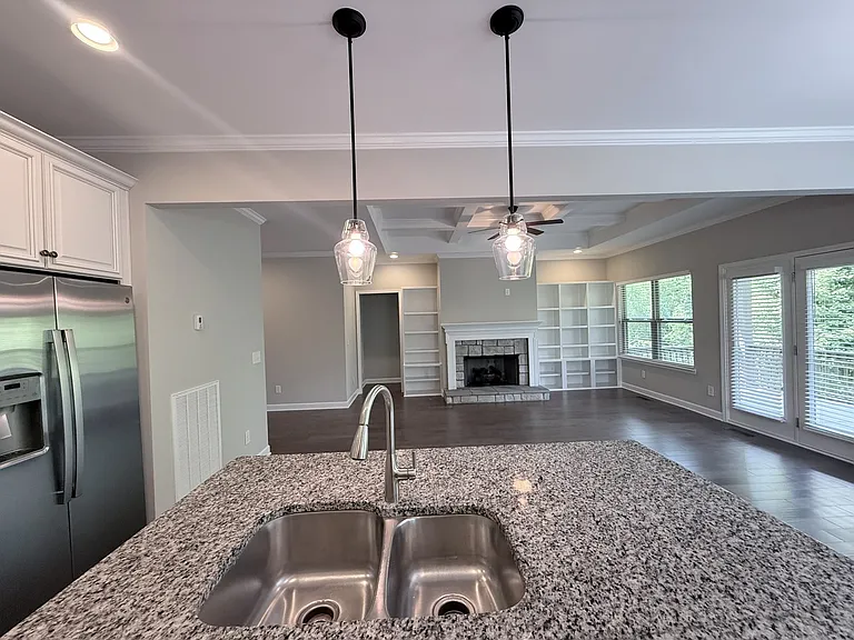 2290 Chaucer Park Ln — Photo 6
