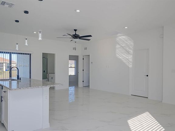 3rd image of 6002 Pat Ave N