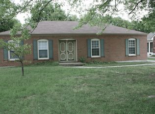 8007 Huntsman Trl, Louisville, KY 40291