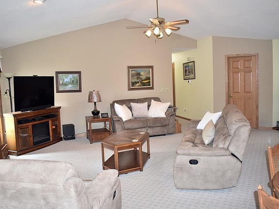 4th image of 7720 Coopers Hawk Trl