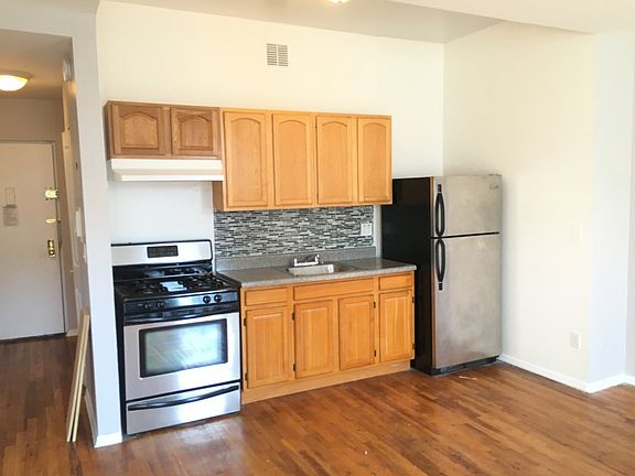 2nd image of 2247 7th Ave APT 3A