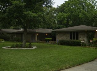 3415 Sara Dr, Jacksonville, FL 32277