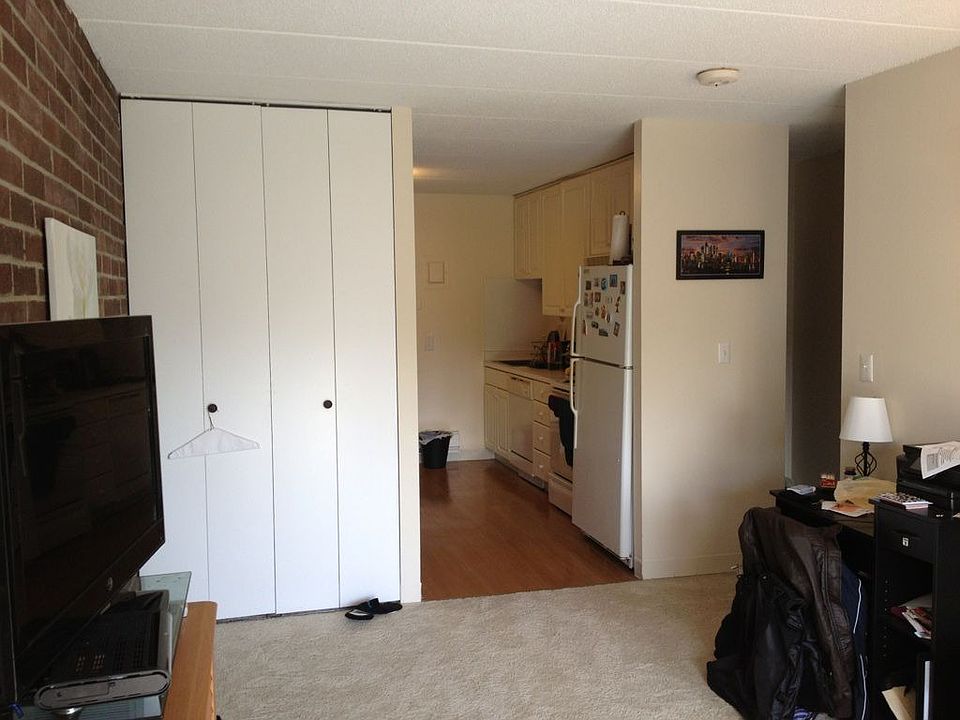 2nd image of 1640 Worcester Rd APT 530D