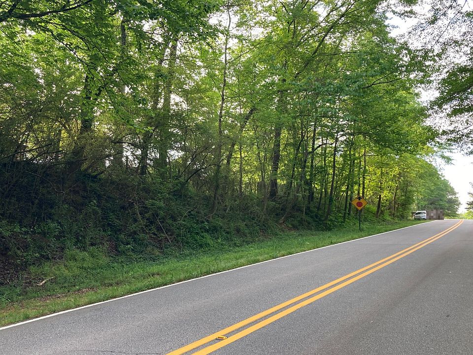 2nd image of 1233 Center Point Rd