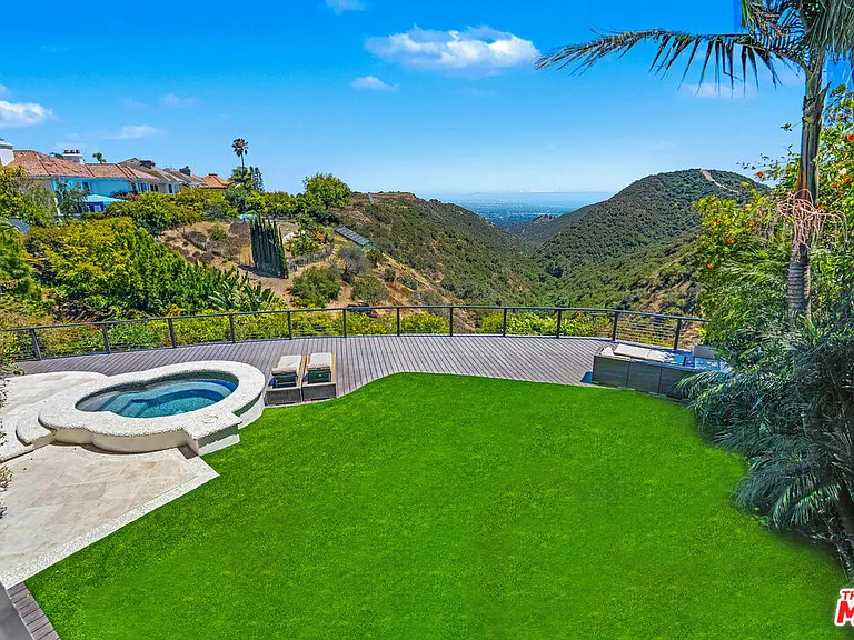 12608 Promontory Rd — Photo 28