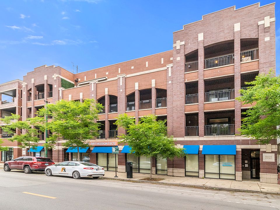 1st image of 2921 N Lincoln Ave APT 402