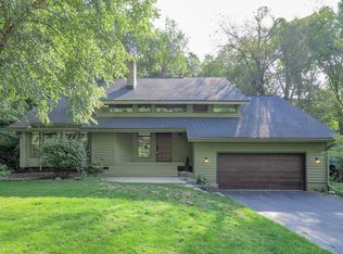 7214 Lakeridge Pl, Kalamazoo, MI 49009