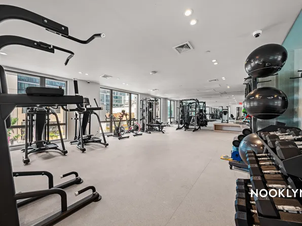 26-04 Jackson Avenue image 13 of 42