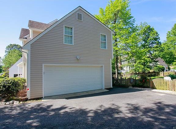 4th image of 208 Northgate Ct