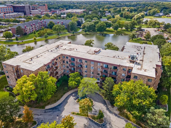 700 Wellington Ave Unit 406, Elk Grove Village, IL 60007