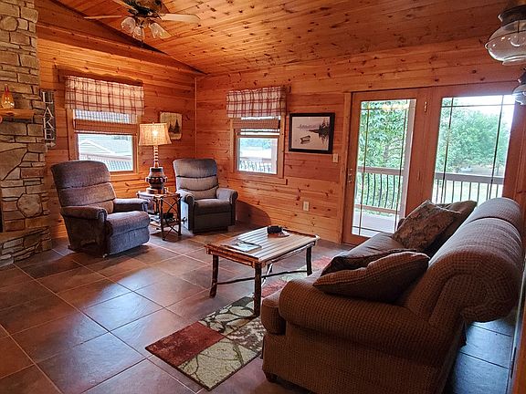 5th image of 28045 Dogwood Dr