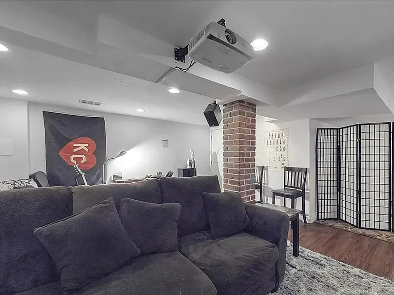 1426 Lowell Blvd — Photo 15