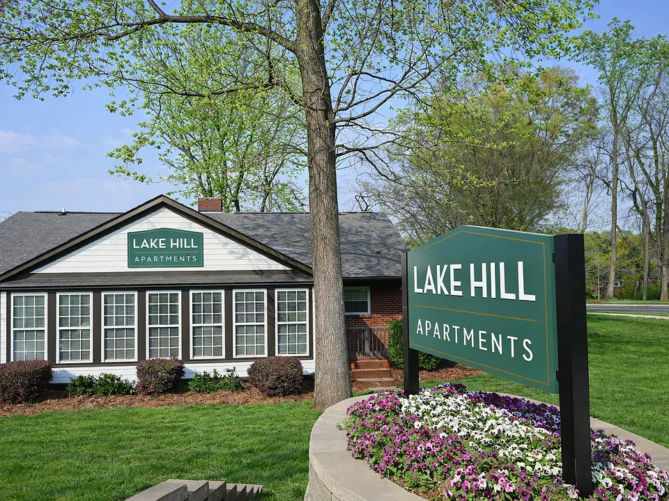 Lake Hill Apartments