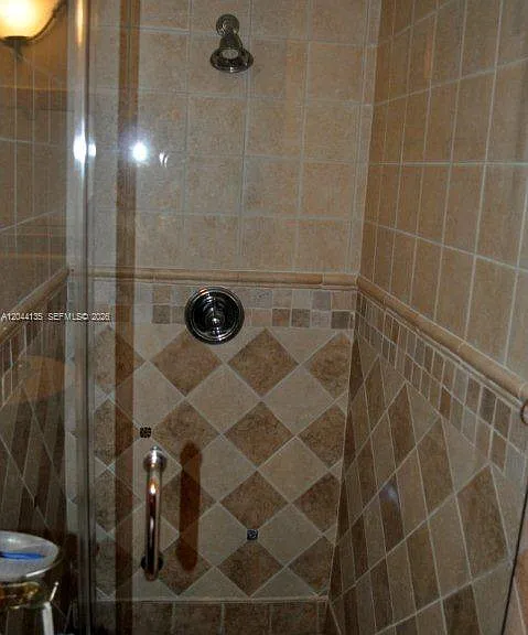 6315 Maynada St — Photo 11