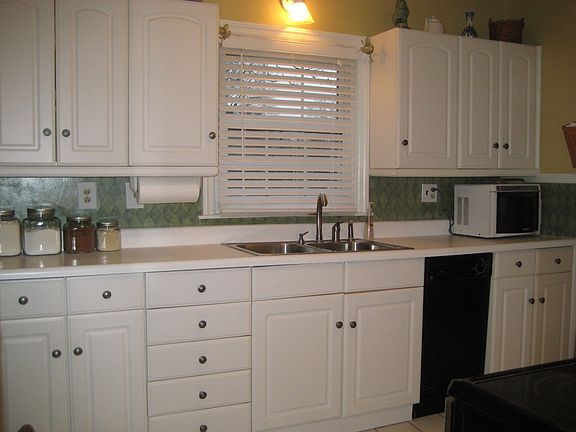 5th image of 205 Carrlands Dr