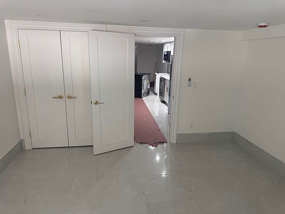 3rd image of 119 E 29th St #2
