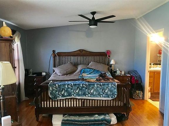 4th image of 2622 Bradford Ln