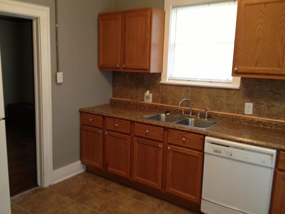 2nd image of 1419 Whitener St