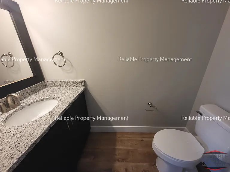 1612 Hannah Ln — Photo 1