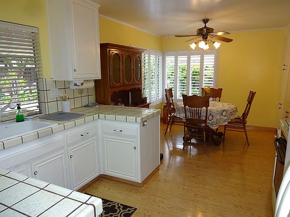 4th image of 5023 Avenida De Lago