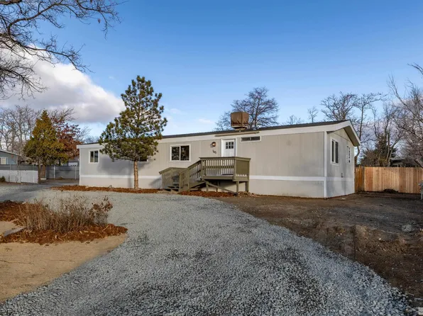 165 Daisy Mae Ln, Sun Valley, NV 89433
