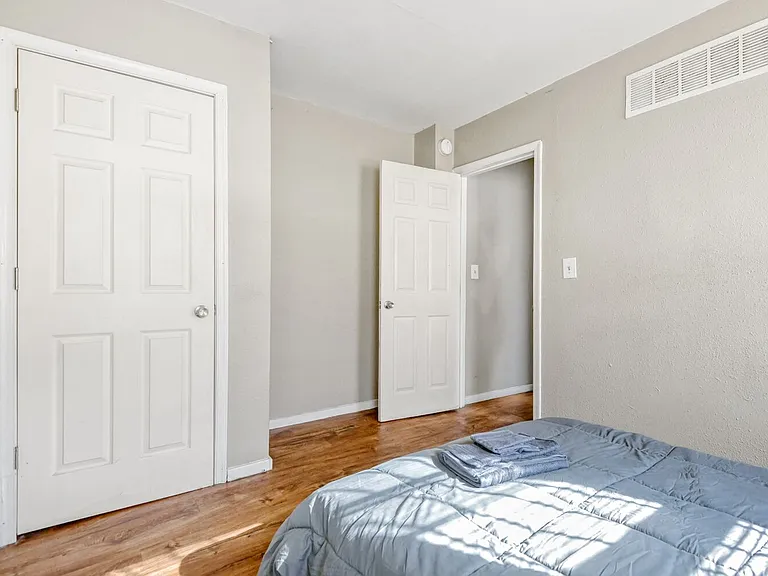 400 N Rose St #1 — Photo 8