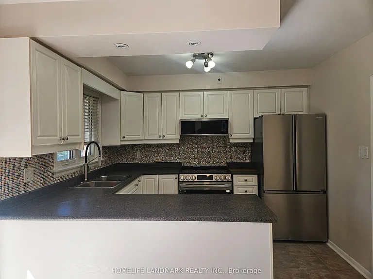 16 Donewen Ct — Photo 18