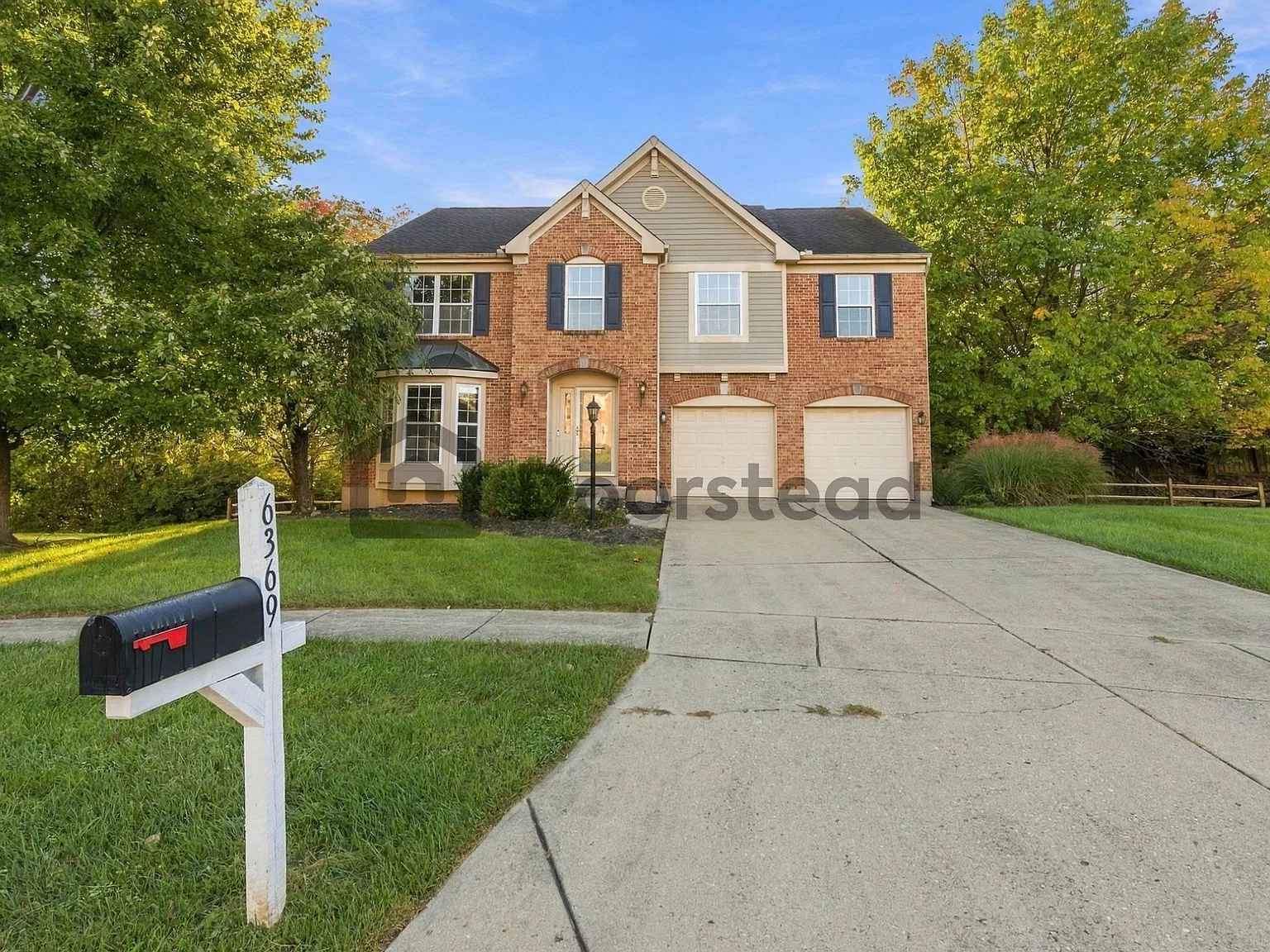 4 bed, 4.0 bath, 3675 sqft, $3,650 — Photo 2