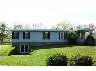 142 Valleyview Ln, Butler, PA 16001