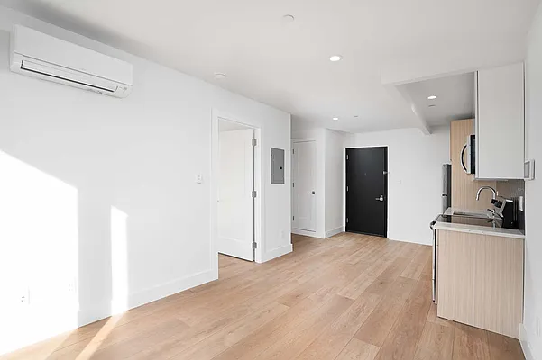 Rented by ABCO Commercial Properties, LLC | media 25