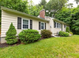 25 Spaulding Rd, Chelmsford, MA 01824