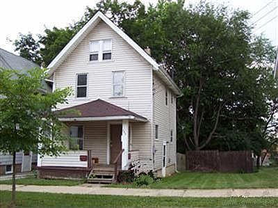 1st image of 384 Pioneer St