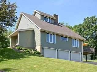 12995 Hershey Way, Apple Valley, MN 55124