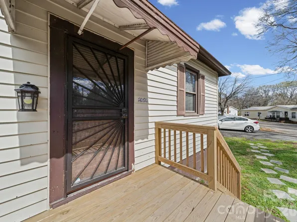 1866 Hilltop Cir, Gastonia, NC 28054