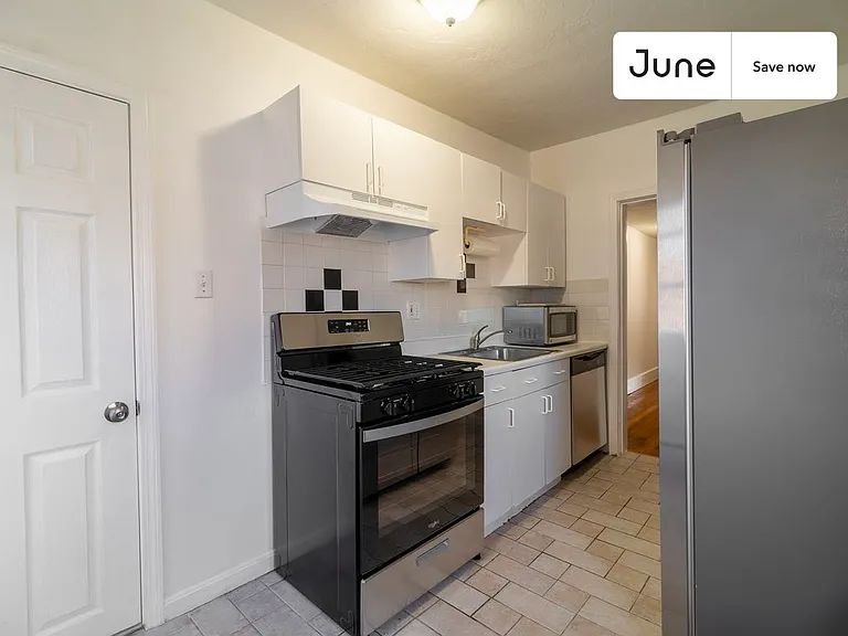 14 Bacon St — Photo 2