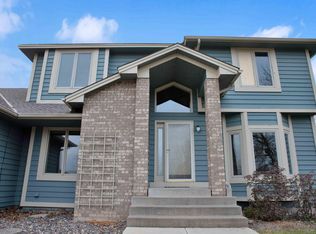 6979 Ximines Ln N, Maple Grove, MN 55369