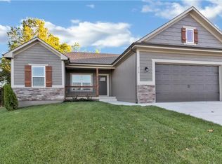 213 E Woodland Ave, Lone Jack, MO 64070