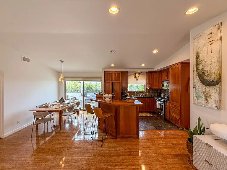 1718 Legaye Dr — Photo 4