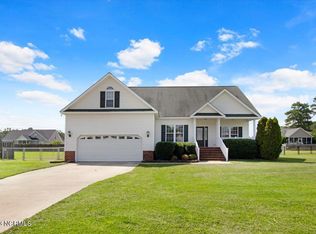 203 Maddux Dr, Pikeville, NC 27863